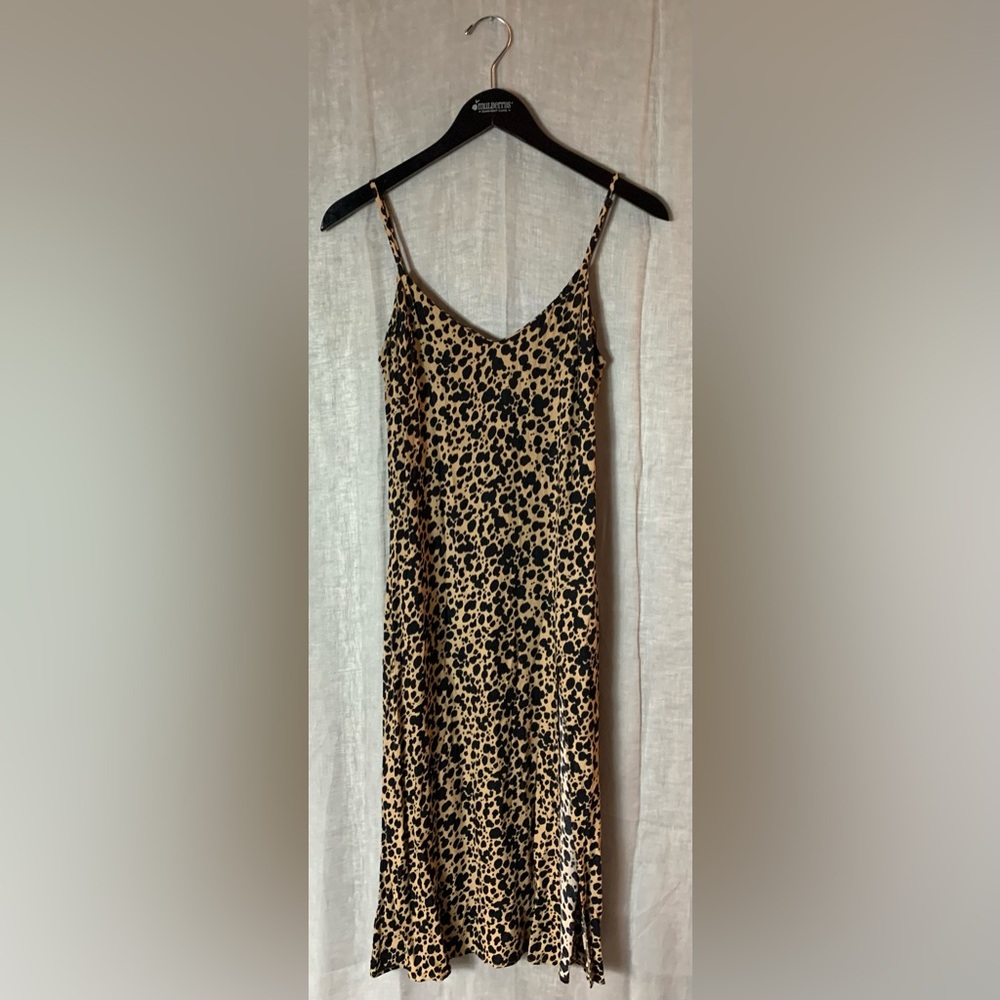 reformation • crimini dress in blitz spotted animal leopard print 4 - Picture 2 of 7